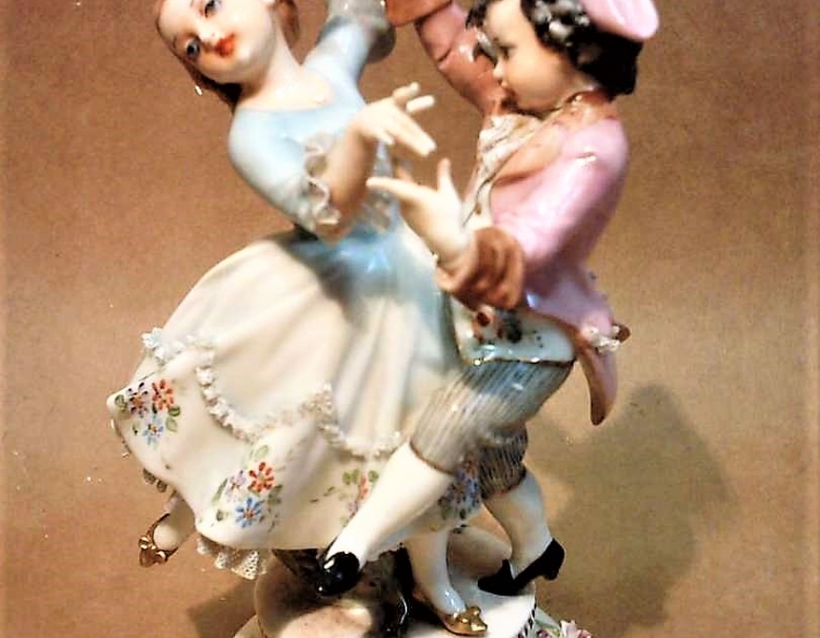 Bailarines Y Músicos Porcelana Capodimonte Conjunto