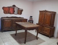 Juego de muebles antiguos